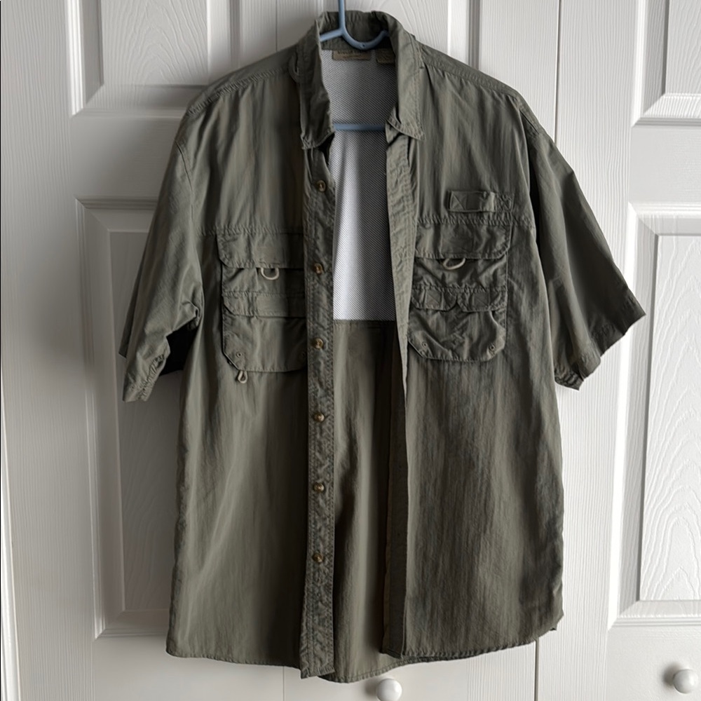 Men's Rugged Earth Olive Green Short Sleeve Shirt.